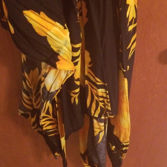 Sundress - Picture 5 of 8